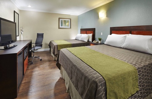 Downey Hotel | American Inn