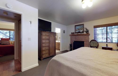 Shaver Lake House | American Pride
