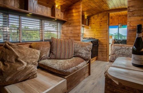 Tiers Cross Apartment | American School Bus - 1 Bedroom - Blossom Farm - Tiers Cross