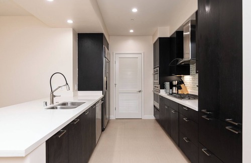 Downtown Condo | Americana @ Brand Condo