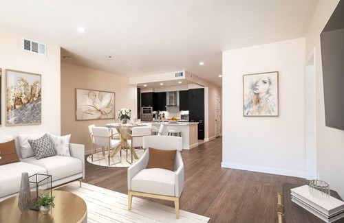 Downtown Condo | Americana @ Brand Condo