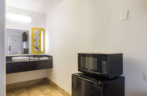 Bowling Green Hotel | Americas Best Value Inn Bowling Green