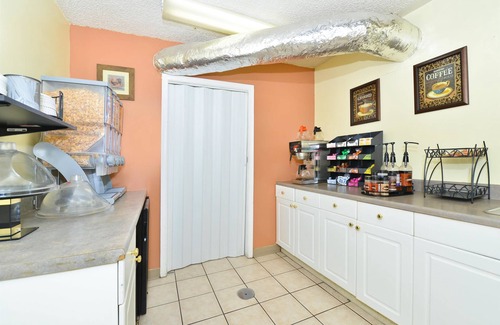 Fredericksburg Hotel | Americas Best Value Inn Fredericksburg N