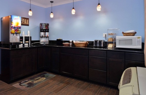 Little Armenia Hotel | Americas Best Value Inn Hollywood Los Angeles