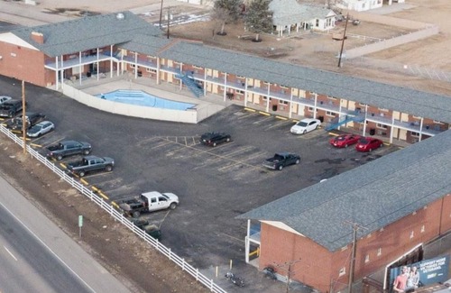 Evans Hotel | Americas Best Value Inn Greeley Evans