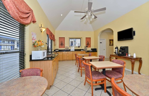 Hillsboro Hotel | Americas Best Value Inn Hillsboro