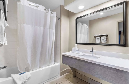 Northside Hotel | Americas Best Value Inn Houston Heights at I-45