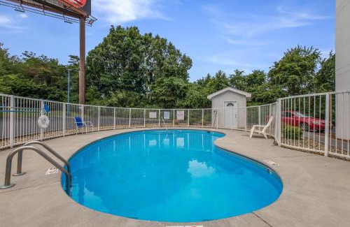 Knoxville Hotel | Americas Best Value Inn-Knoxville East