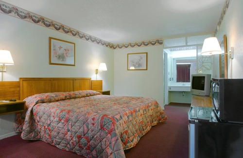 Loudon Hotel | Americas Best Value Inn Loudon Lenoir City