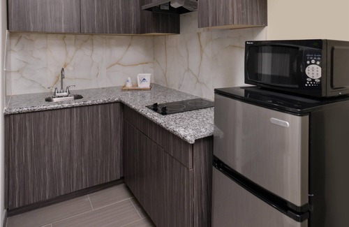 George Bush Park/Eldridge Hotel | Americas Best Value Inn & Suites Houston at Hwy 6 & Westpark