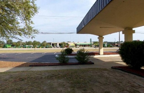 Wilson Apartment | Americas Best Value Inn Wilson UNIT 24 2 BED FIRST FLOOR