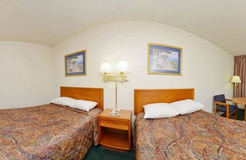 Wilson Apartment | Americas Best Value Inn Wilson UNIT 24 2 BED FIRST FLOOR