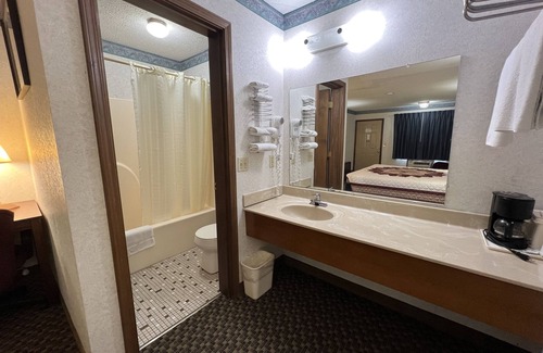 Bardstown Hotel | Americas Inn