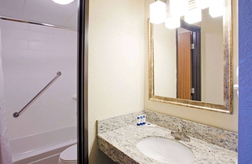 Alexandria Hotel | AmericInn by Wyndham Alexandria
