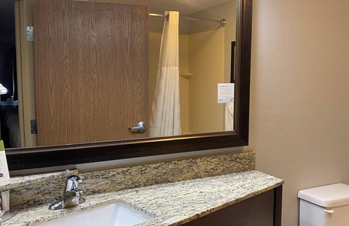 Algona Hotel | AmericInn by Wyndham Algona