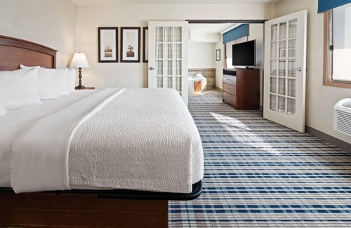 Dickinson Hotel | AmericInn by Wyndham Dickinson