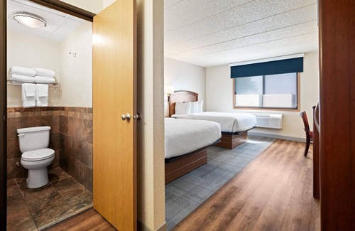 Dickinson Hotel | AmericInn by Wyndham Dickinson