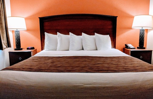 Grand Forks Hotel | AmericInn by Wyndham Grand Forks