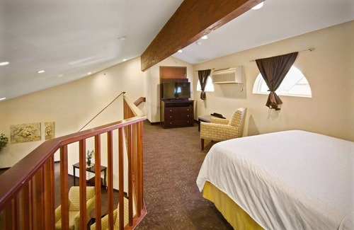 Hill City Hotel | AmericInn by Wyndham Hill City Mt Rushmore
