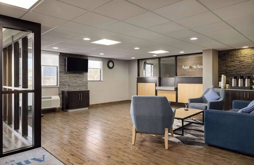 Madison Hotel | AmericInn by Wyndham Madison WI