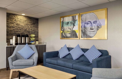 Madison Hotel | AmericInn by Wyndham Madison WI