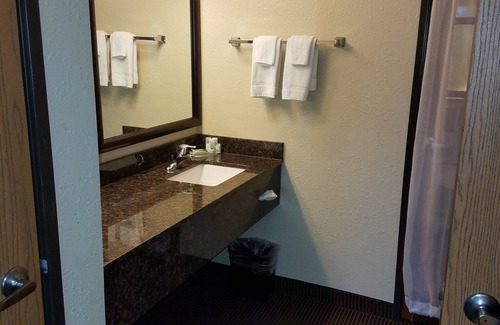 Menomonie Hotel | AmericInn by Wyndham Menomonie