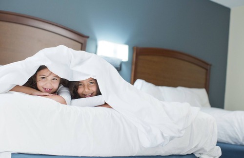 Sheboygan Hotel | AmericInn by Wyndham Sheboygan