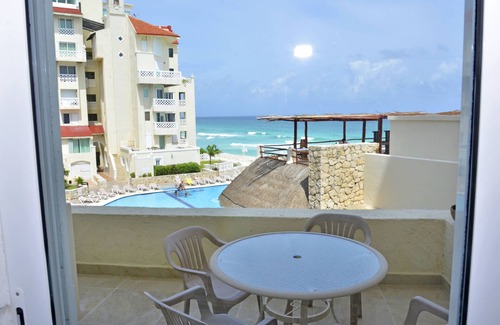 Zona Hotelera Apartment | Amigo Rental