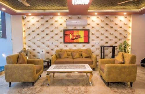 Noida House | Amit House