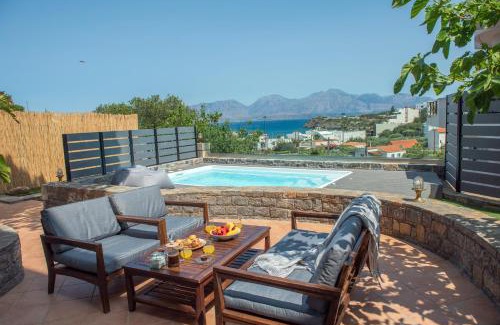 Ammoudara Apartment | Ammoudara Hill Luxury Apartment with Jacuzzi and Heated Pool