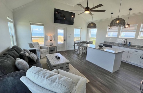 Grand Isle House | AMO - Beachfront - Island Realty