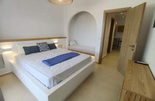 Maragas Bed & Breakfast | Amodari studios on the beach