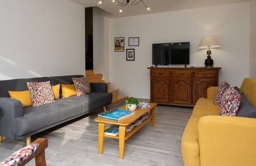 Saint-Paul-en-Chablais House | Amodo Lodge - ZIMA Room