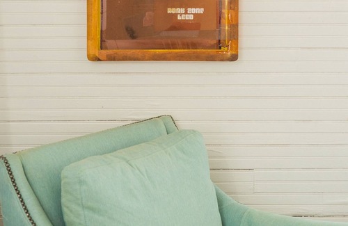 Cortez House | Amora is a charming 2 bedroom, 1 bath home built in 1938 in the heart of historic Cortez Village.
