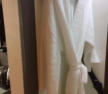 Bangkok Central Business District Hotel | Amora NeoLuxe Suites Hotel