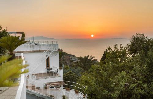 Priora House | AMORE RENTALS - Casa Luca