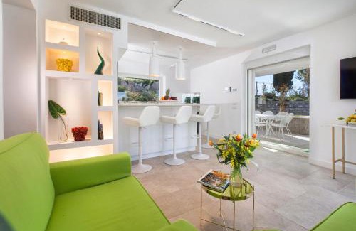 Sant'Agata sui Due Golfi Villa | AMORE RENTALS - Resort Ravenna