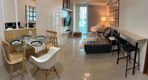 Pio del Pilar Apartment | Amorsolo Tower Makati