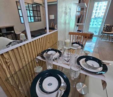 Pio del Pilar Apartment | Amorsolo Tower Makati