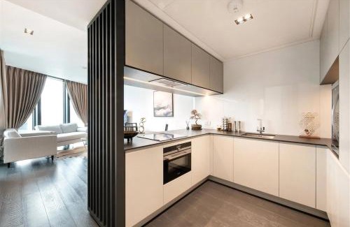 Canary Wharf Apartment | Amory Tower - One Bedroom