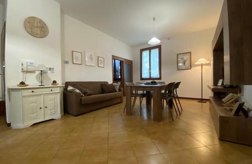 Imola Apartment | Ampio appartamento vicino all'autodromo - Ample apartment near the racing circuit