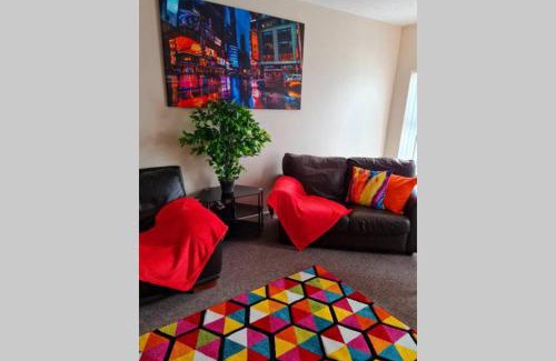 Warrington Apartment | Ample Comforts, Centrally Located, Town Centre
