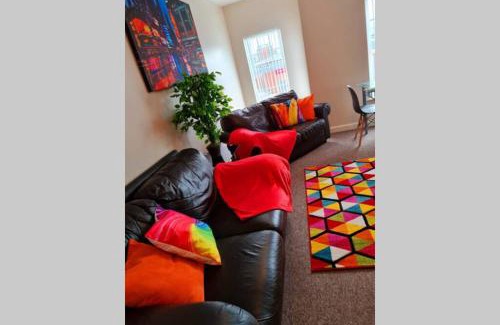 Warrington Apartment | Ample Comforts, Centrally Located, Town Centre