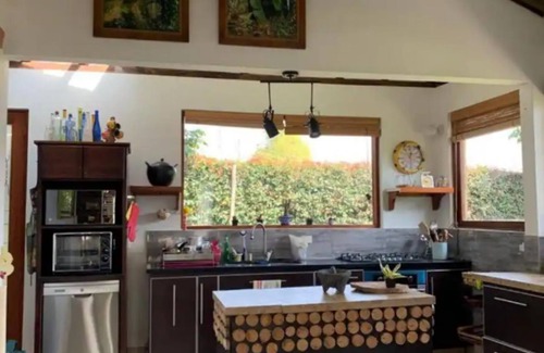 Villa de Leyva Cottage | Amplia Habitación Cuádruple en Entorno Campestre