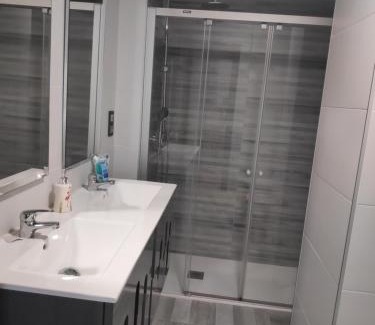 La Corredoria Apartment | Amplio apartamento con todas las comodidades en Oviedo