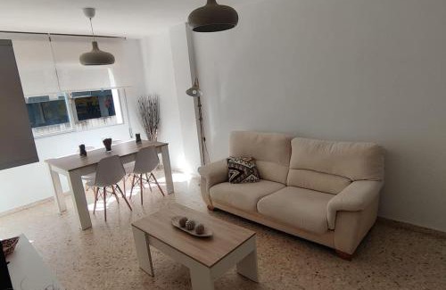 Cadiz Apartment | Amplio apartamento junto a la Playa Victoria