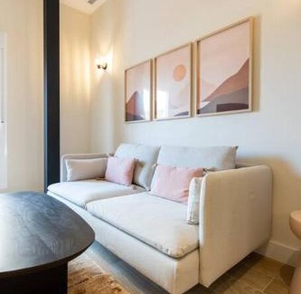 Almenara Apartment | Amplio y cómodo apartamento cerca Plaza Castilla