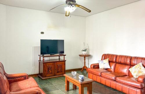 Pitangueiras Apartment | Amplo Apto a 400m da Praia de Pitangueiras