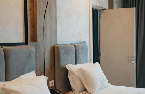 Durres Hotel | AMR Hotel