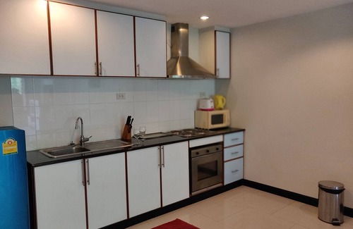 Pratumnak Hill Hotel | Amstellux Apartments